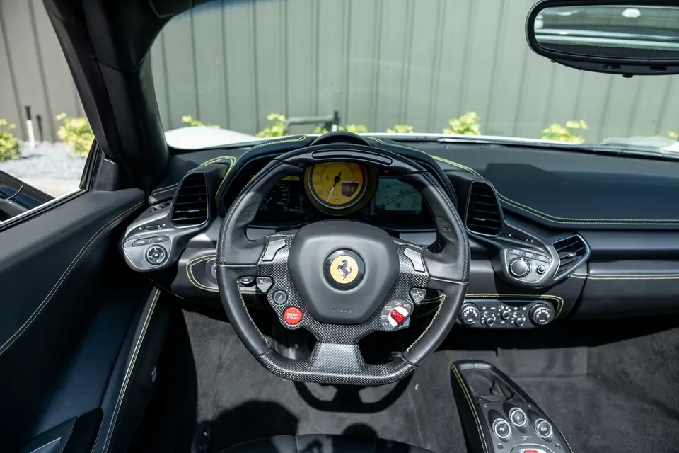 2013 Ferrari 458 Italia - Image 18 of 20