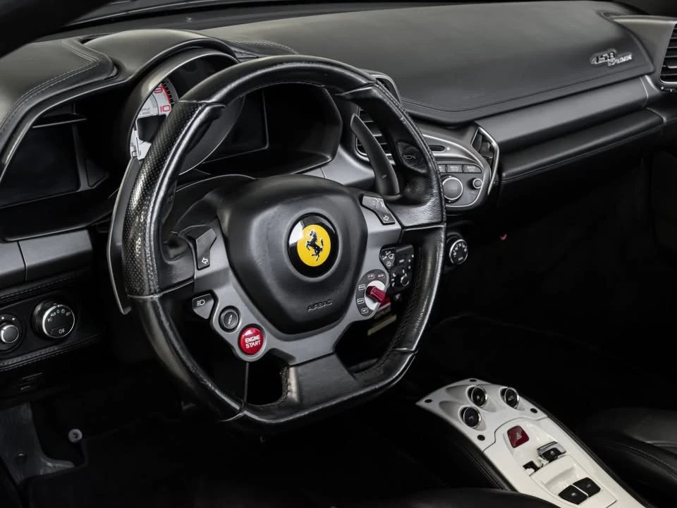 2013 Ferrari 458 Italia - Image 8 of 15