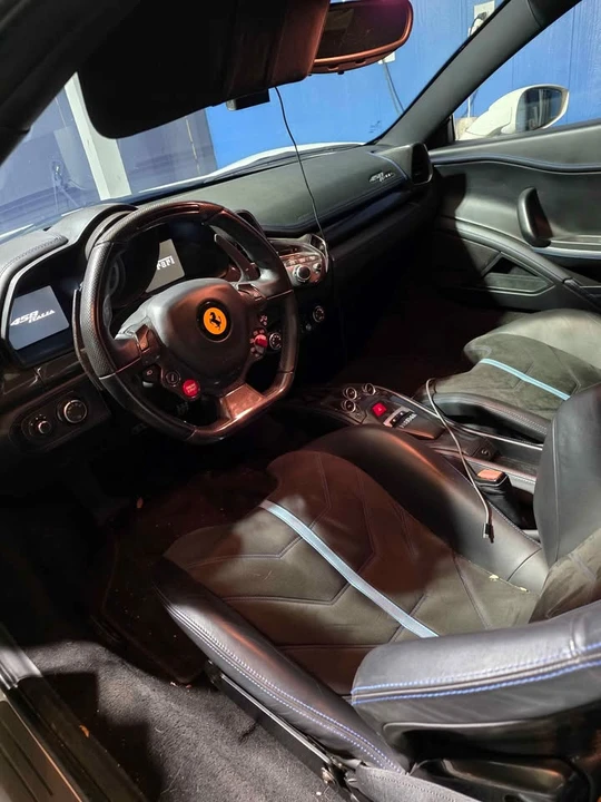 2013 Ferrari 458 Italia - Image 16 of 20