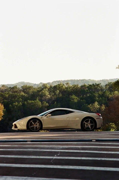 2013 Ferrari 458 Italia - Image 9 of 20