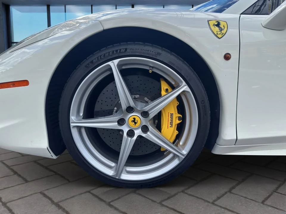 2013 Ferrari 458 Italia - Image 15 of 18