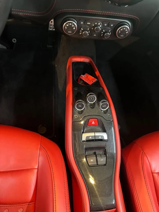 2013 Ferrari 458 Spider - Image 7 of 9
