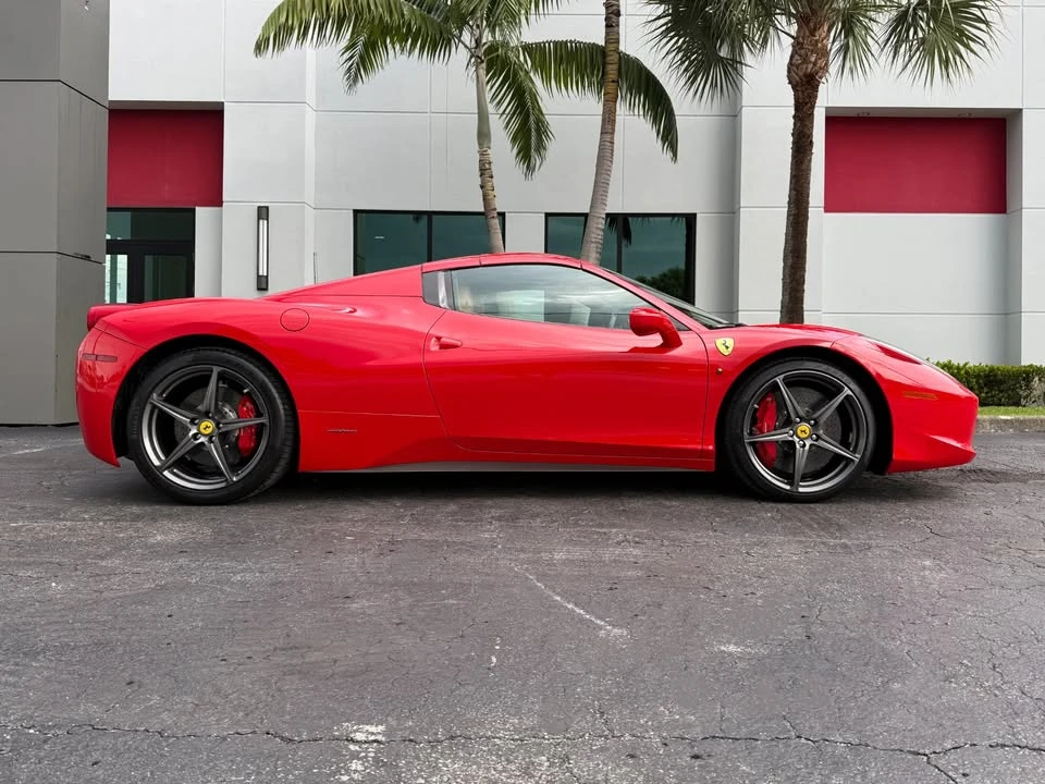 2013 Ferrari 458 Spider - Image 2 of 18