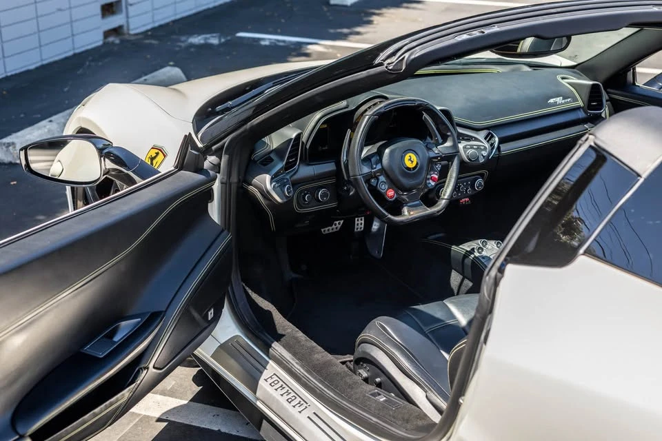 2013 Ferrari 458 Spider - Image 16 of 20