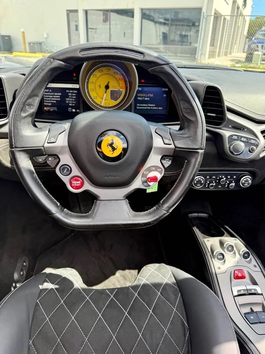 2013 Ferrari 458 Spider - Image 6 of 9