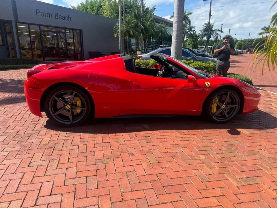 2013 Ferrari 458 Spider - Image 6 of 9
