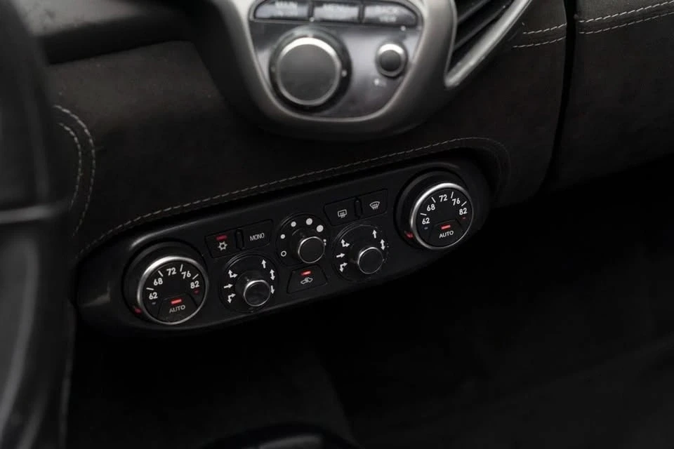 2013 Ferrari 458 Spider - Image 17 of 20