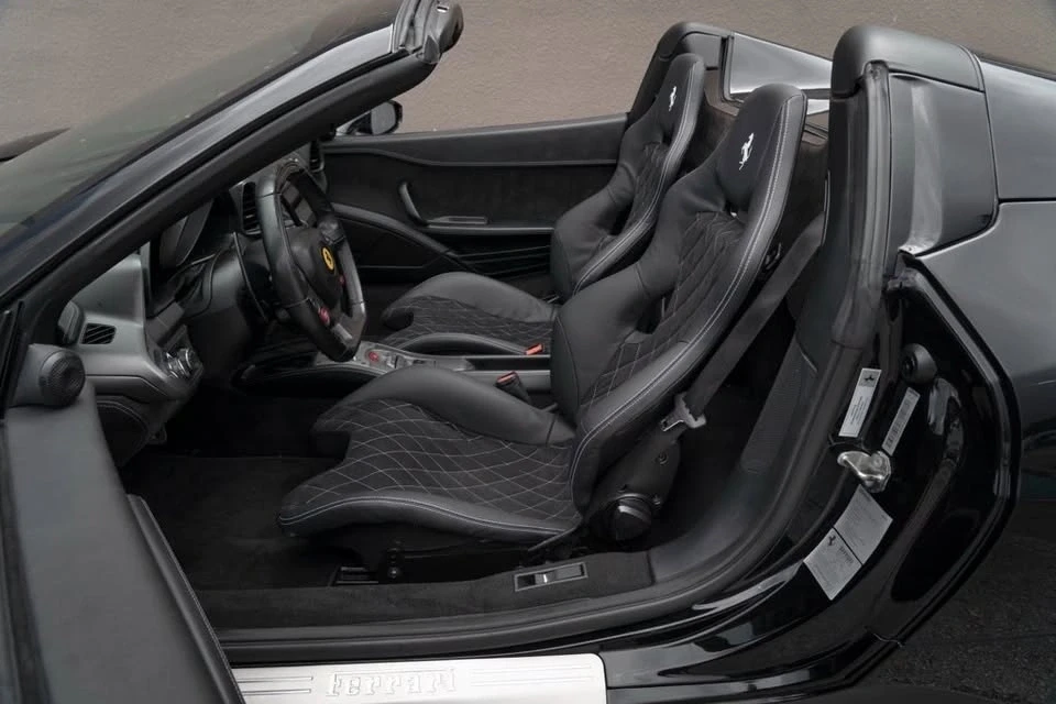 2013 Ferrari 458 Spider - Image 10 of 20