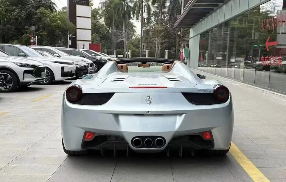 2013 Ferrari 458 Spider - Image 6 of 8
