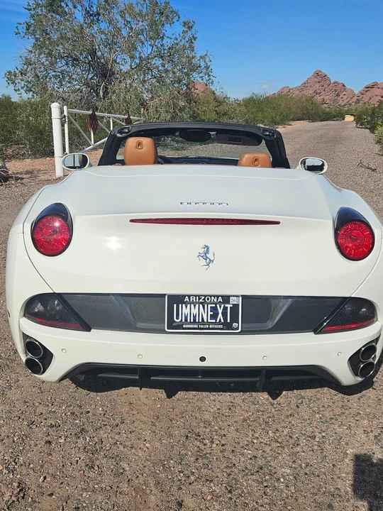 2013 Ferrari California - Image 3 of 10