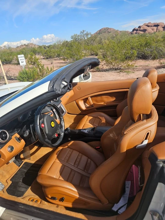 2013 Ferrari California - Image 8 of 10