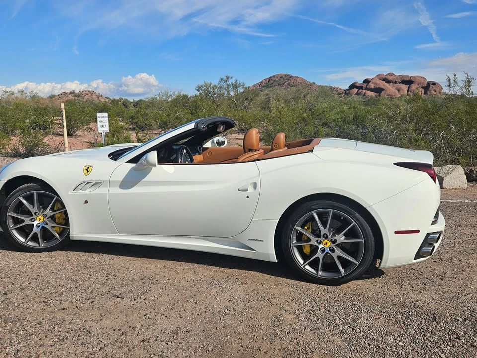 2013 Ferrari California - Image 5 of 10