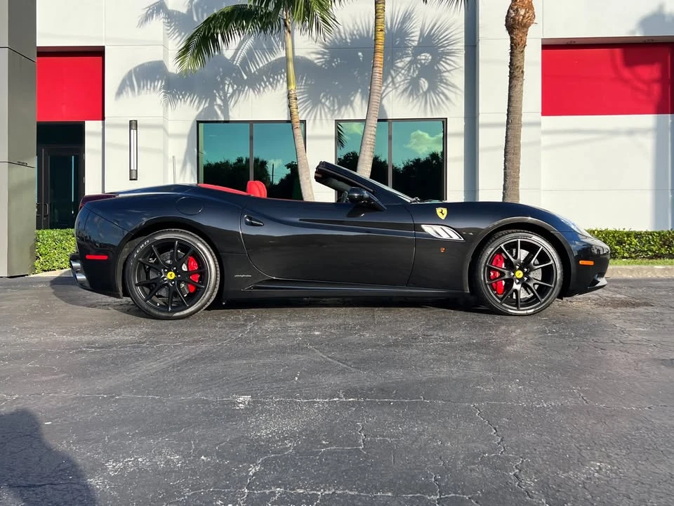 2013 Ferrari California - Image 7 of 15