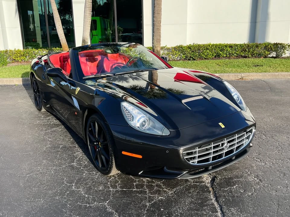 2013 Ferrari California - Image 4 of 15