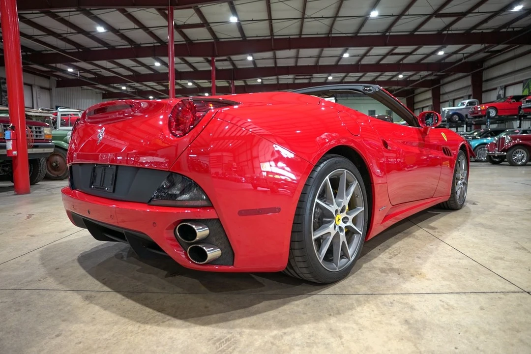 2013 Ferrari California - Image 8 of 21
