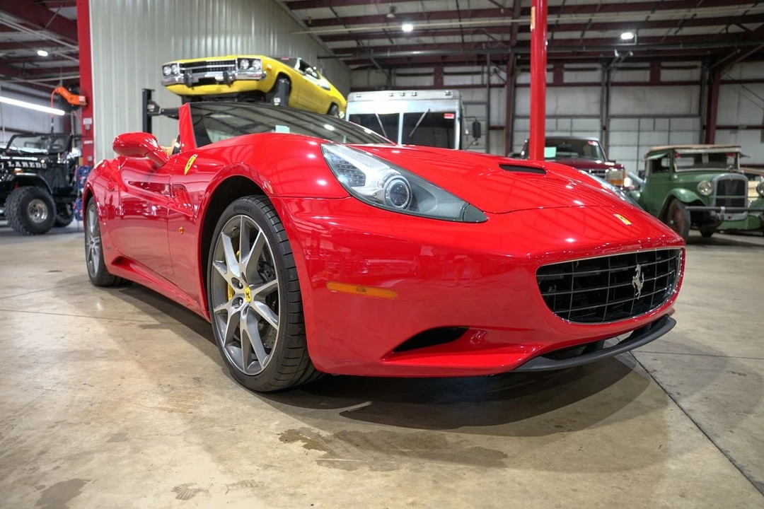 2013 Ferrari California - Image 12 of 12