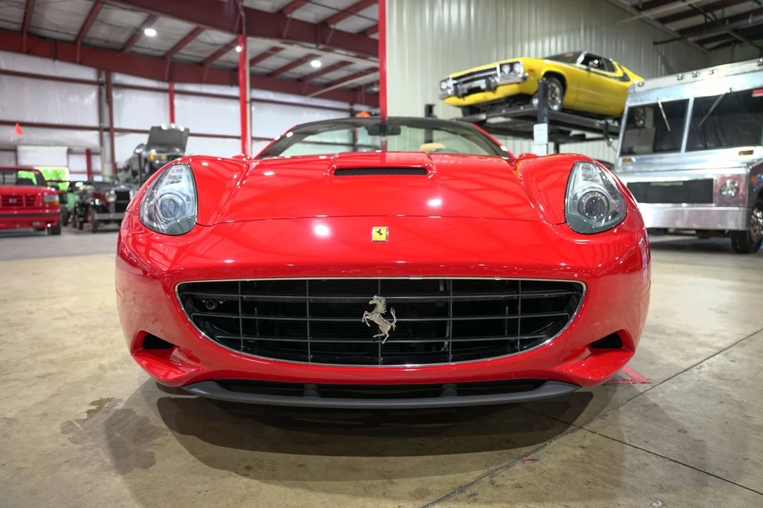 2013 Ferrari California - Image 13 of 21