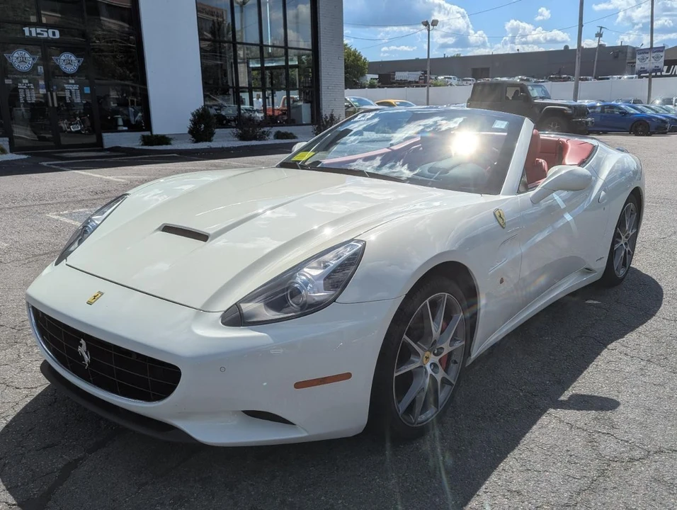 2013 Ferrari California - Image 11 of 31