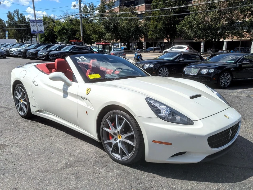 2013 Ferrari California - Image 12 of 21