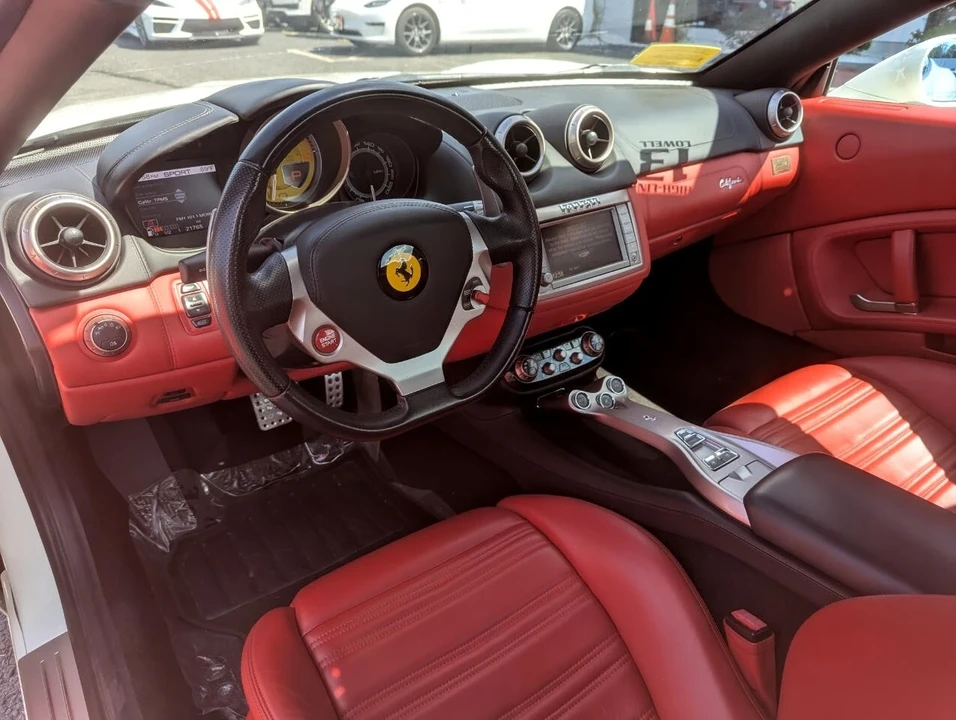 2013 Ferrari California - Image 18 of 21