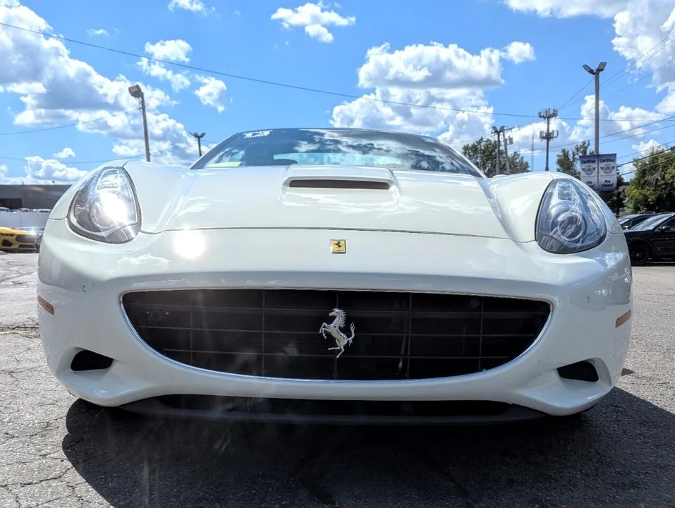 2013 Ferrari California - Image 4 of 21