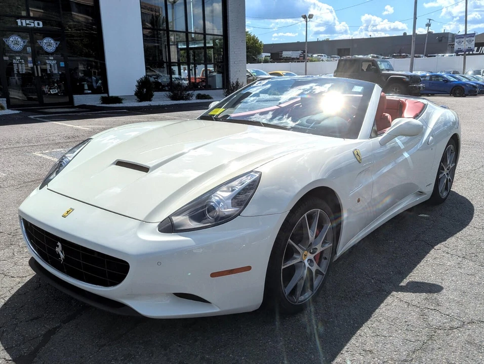 2013 Ferrari California - Image 11 of 21