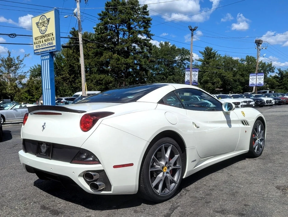 2013 Ferrari California - Image 7 of 21
