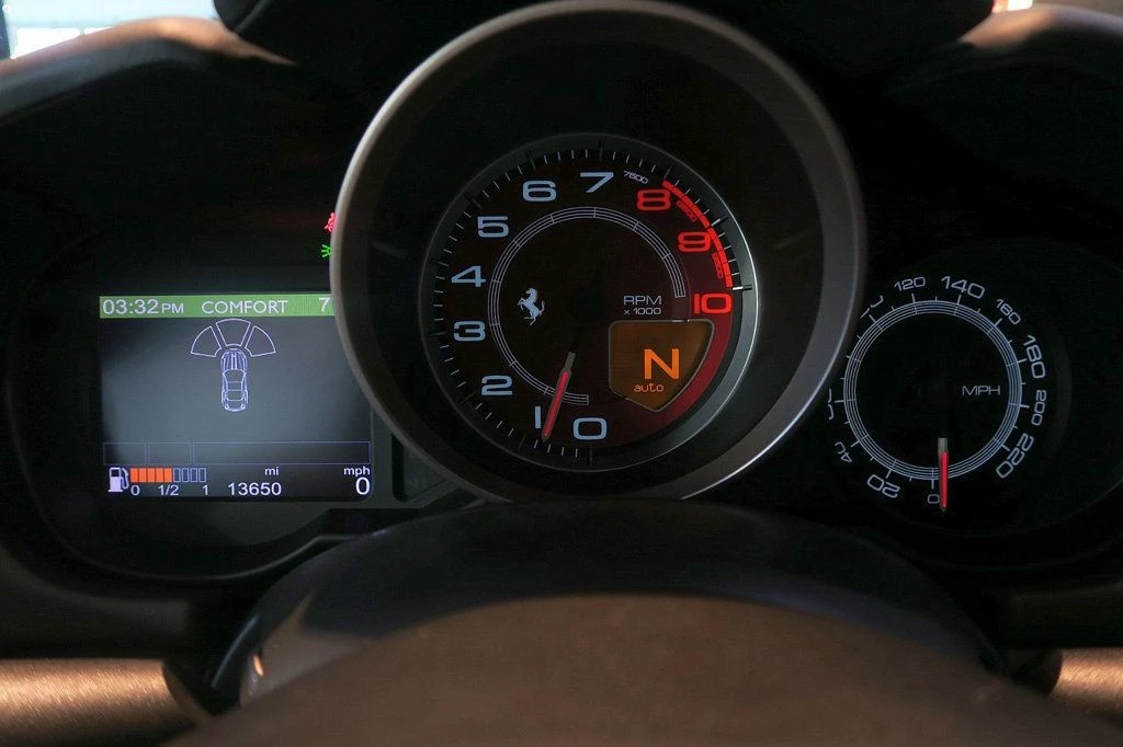 2013 Ferrari California - Image 17 of 21
