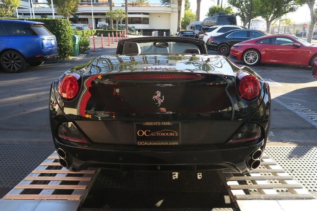 2013 Ferrari California - Image 8 of 21