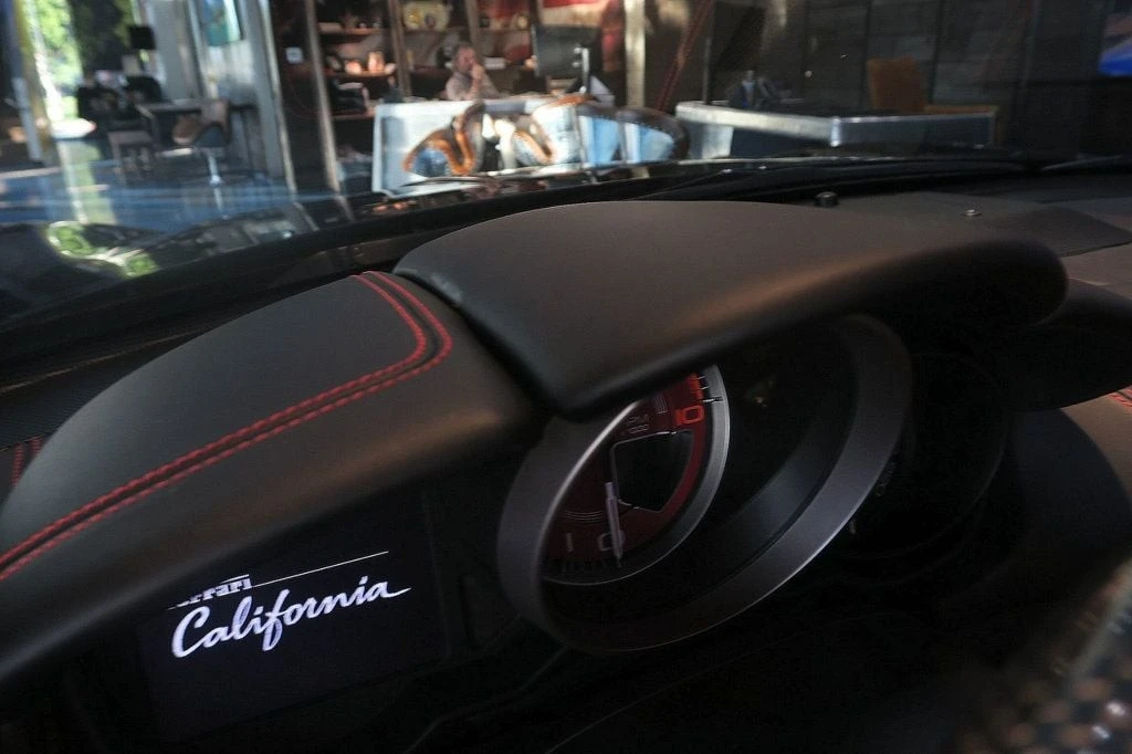 2013 Ferrari California - Image 21 of 21