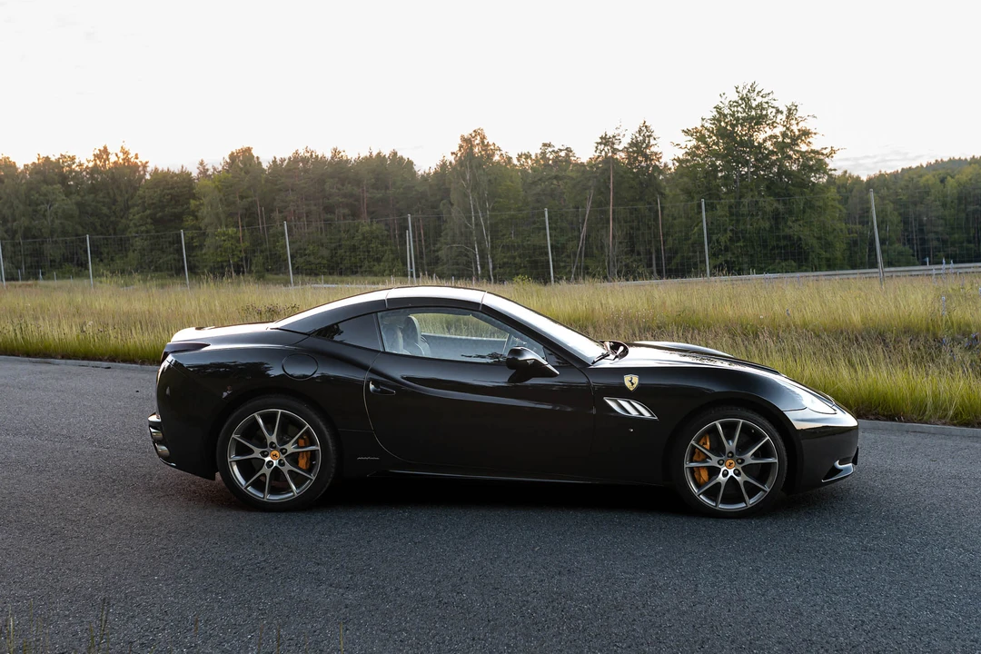 2013 Ferrari California 30 - Image 8 of 31