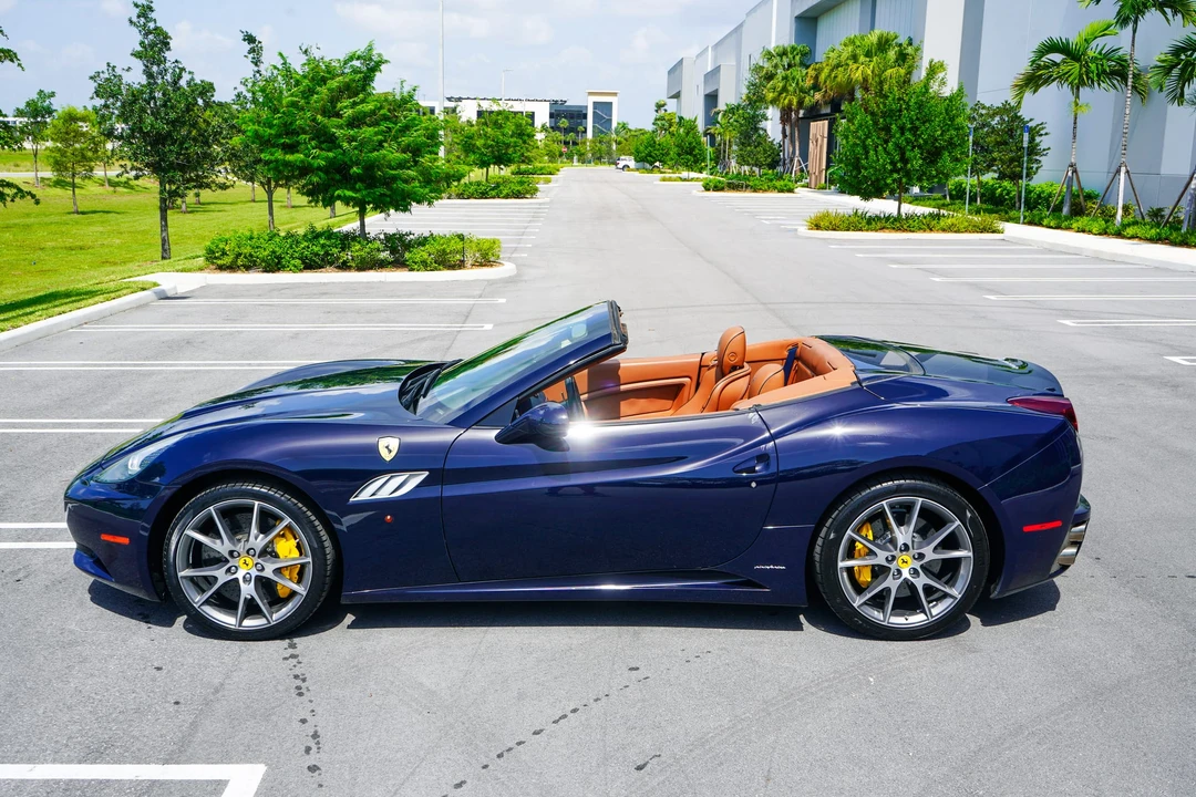 2013 Ferrari California 30 - Image 26 of 31