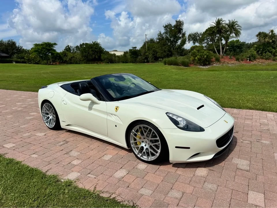 2013 Ferrari California 30 - Image 2 of 19