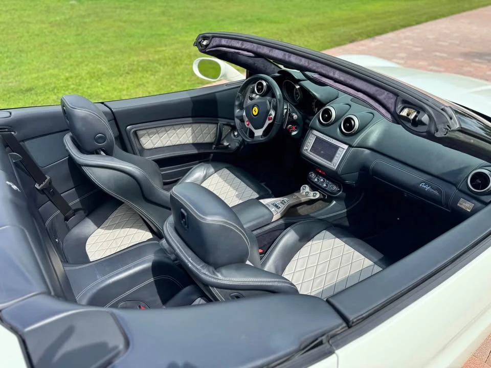2013 Ferrari California 30 - Image 10 of 19