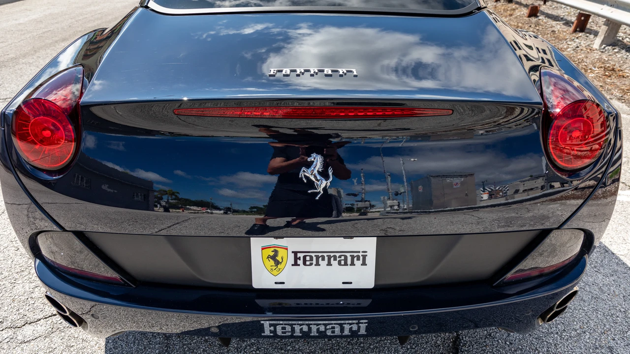 2013 Ferrari California 30 - Image 19 of 31