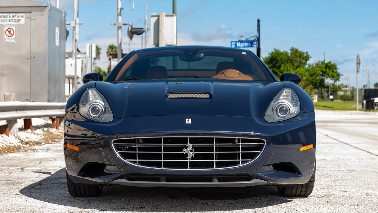 2013 Ferrari California 30 - Image 9 of 31