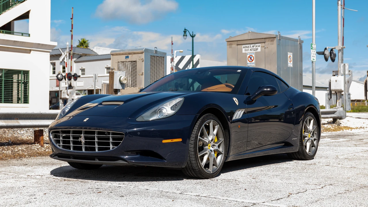 2013 Ferrari California 30 - Image 8 of 31