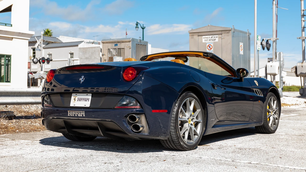 2013 Ferrari California 30 - Image 5 of 31