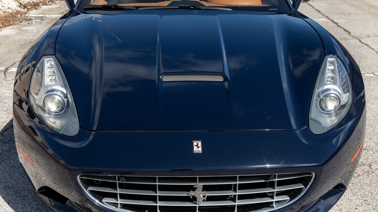2013 Ferrari California 30 - Image 16 of 31