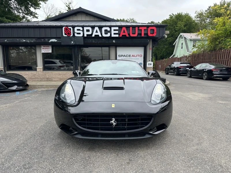 2013 Ferrari California - Image 2 of 12