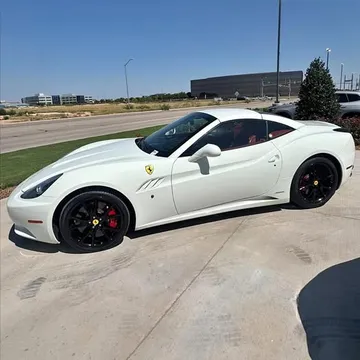 2013 Ferrari California Base