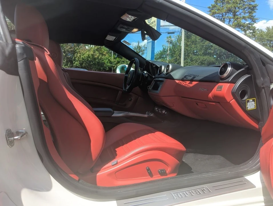 2013 Ferrari California - Image 31 of 31