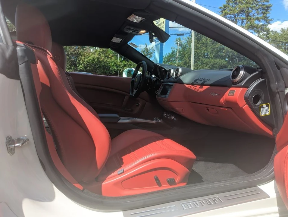 2013 Ferrari California - Image 31 of 31
