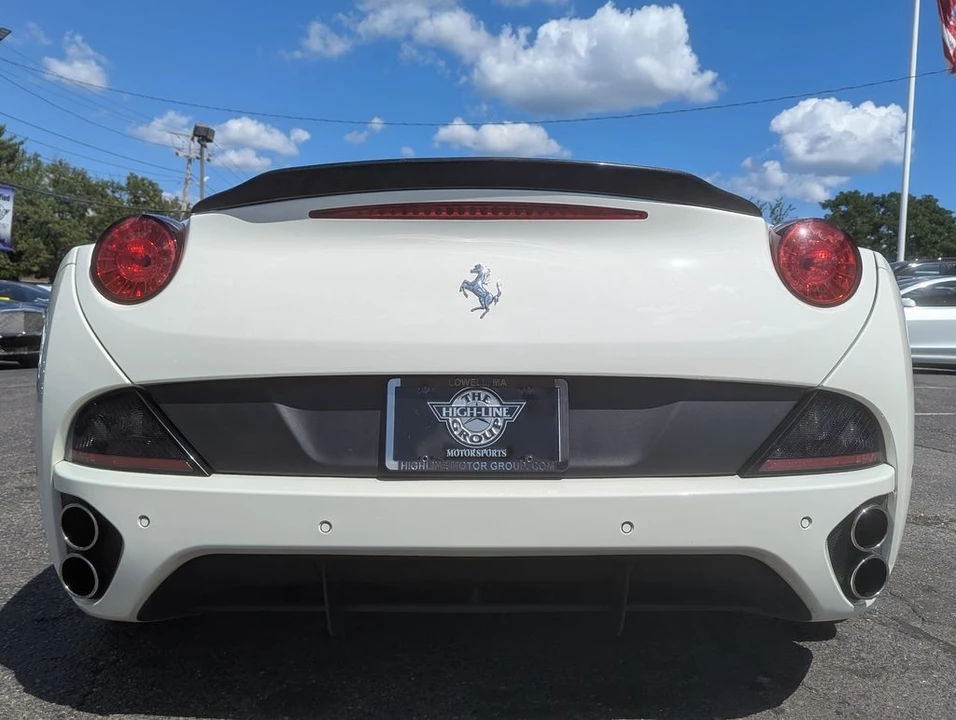 2013 Ferrari California - Image 9 of 31