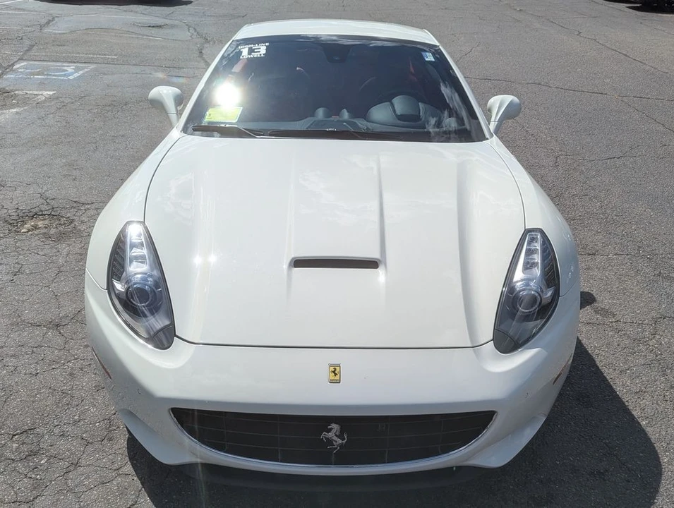 2013 Ferrari California - Image 3 of 31