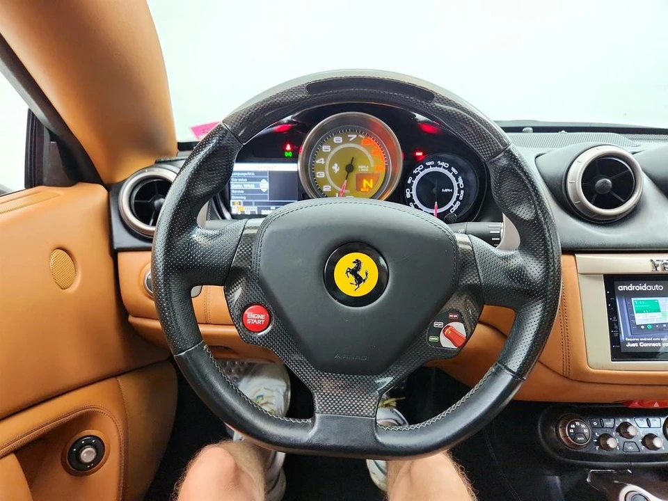 2013 Ferrari California - Image 16 of 31