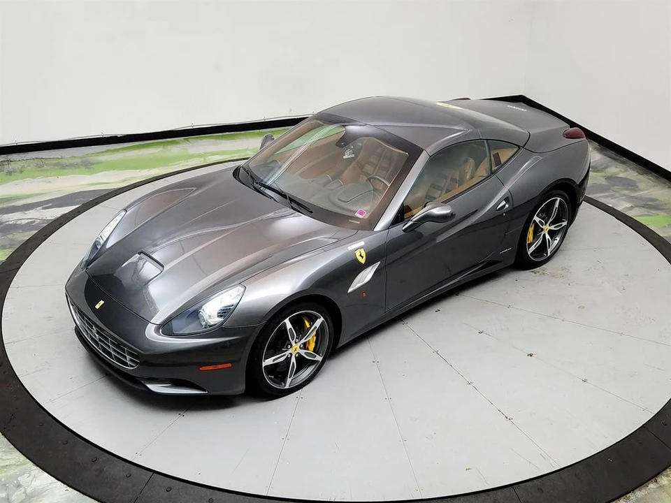2013 Ferrari California - Image 30 of 31