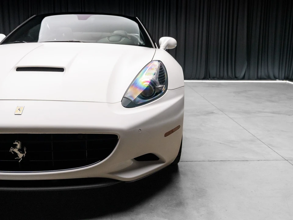 2013 Ferrari California - Image 19 of 31