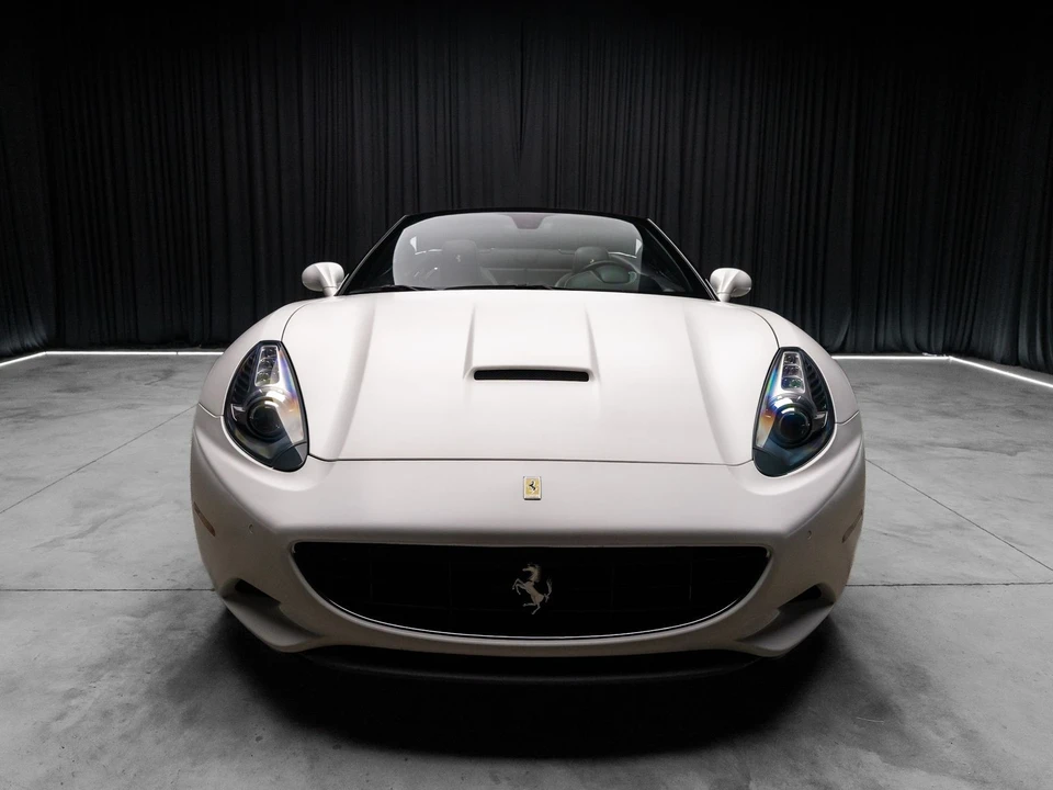 2013 Ferrari California - Image 8 of 31