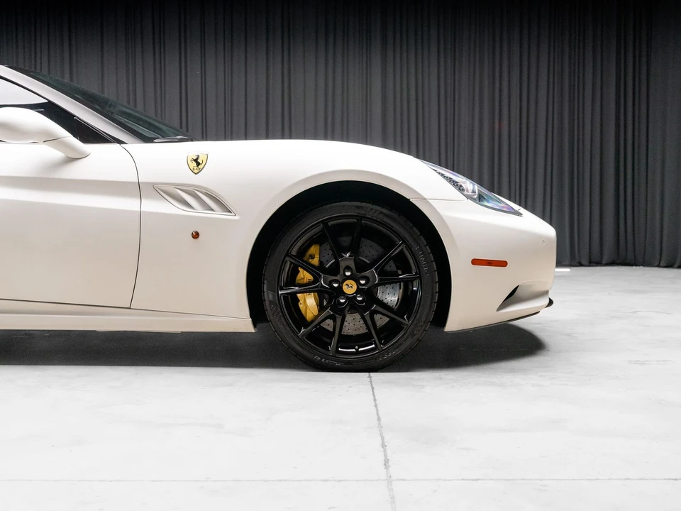 2013 Ferrari California - Image 27 of 31